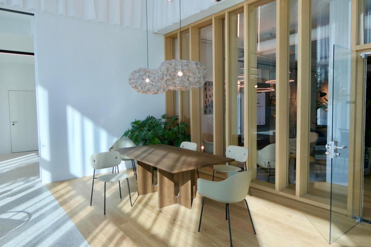 New Luxury Overlooking Viena